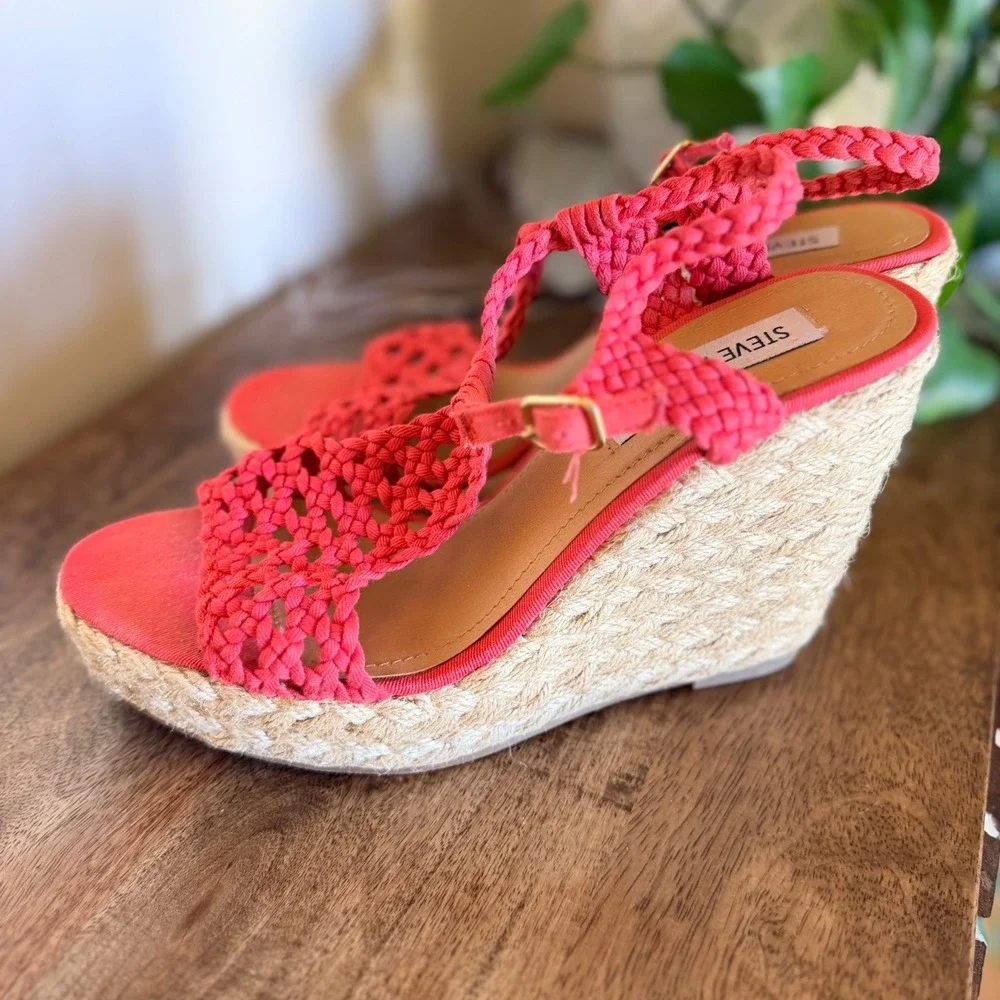 Steve Madden Manngo Wedge Sandal Womens 8 Coral Red Macrame Espadrille Boho Heel